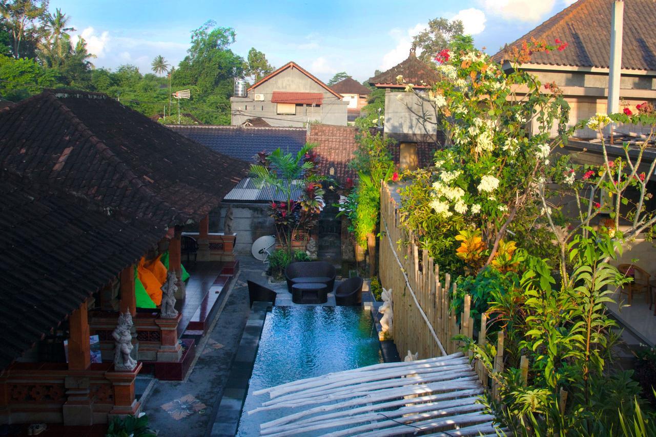 Inn Between Ubud Exterior foto