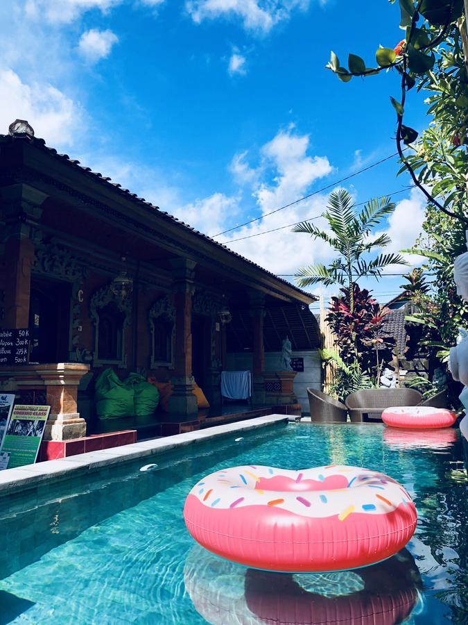 Inn Between Ubud Exterior foto